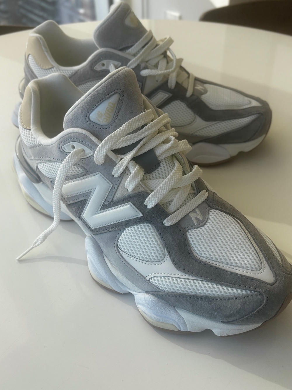 New Balance Men’s Grey and White Athletic Sneakers - GREAT CONDITION